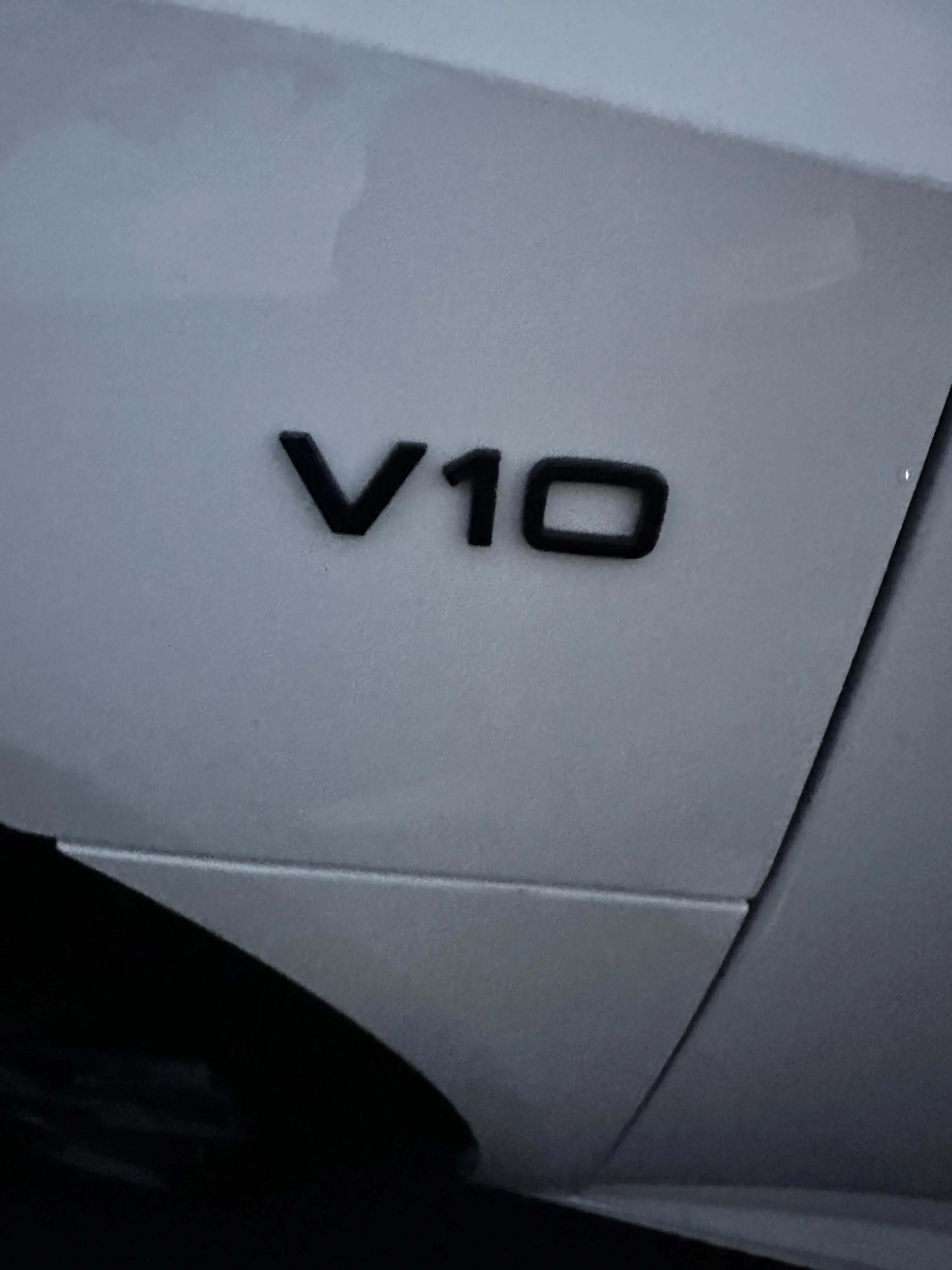 Audi V10 Badges Gloss Black Pair WheelCapo